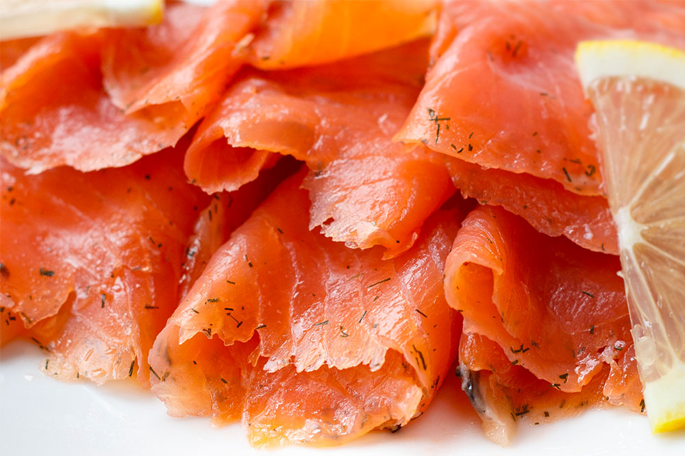 Foods to eat to improve skin health